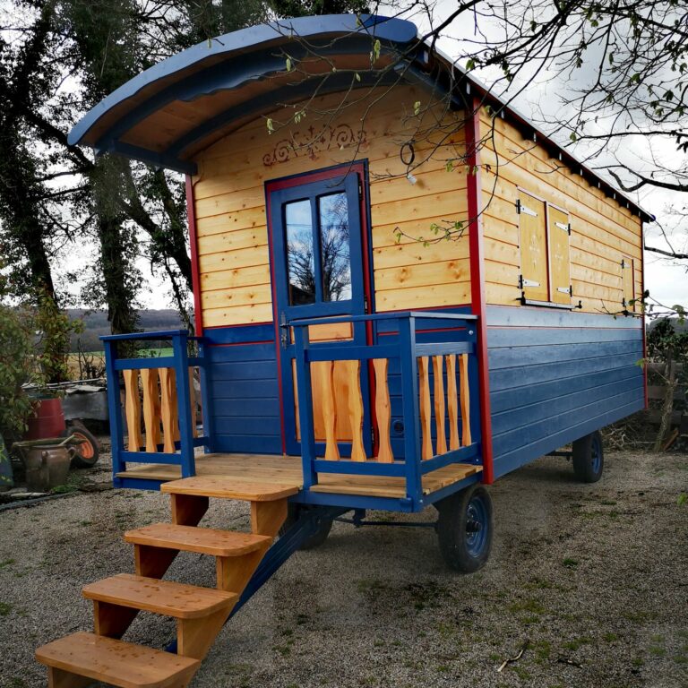 Roulottes en bois à vendre - les roulottes de l'étang